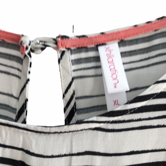 Black and White Romper - Picture 6 of 6